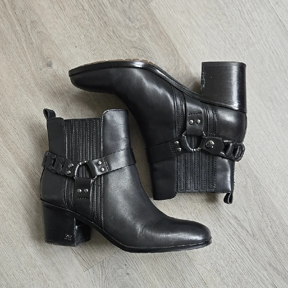Sam Edelman Dalma Studded Harness Leather Chelsea Boots Sam Edelman Size: 7